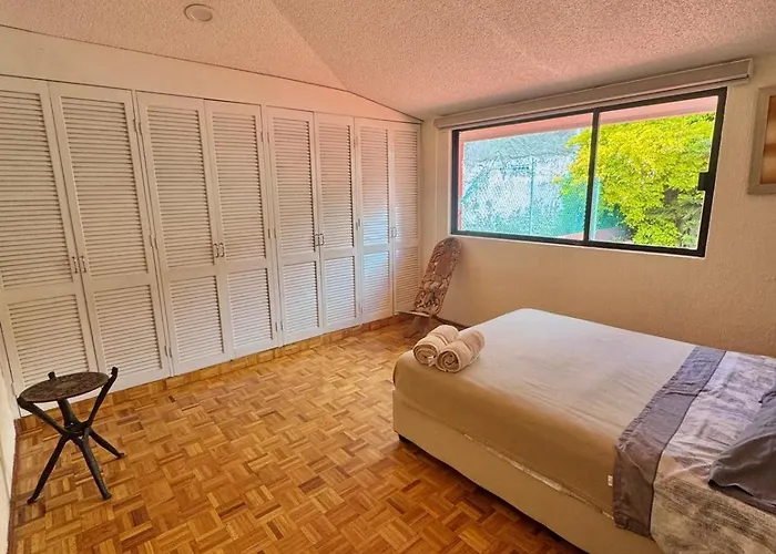 El Mundo La Herradura Homestay Mexico City